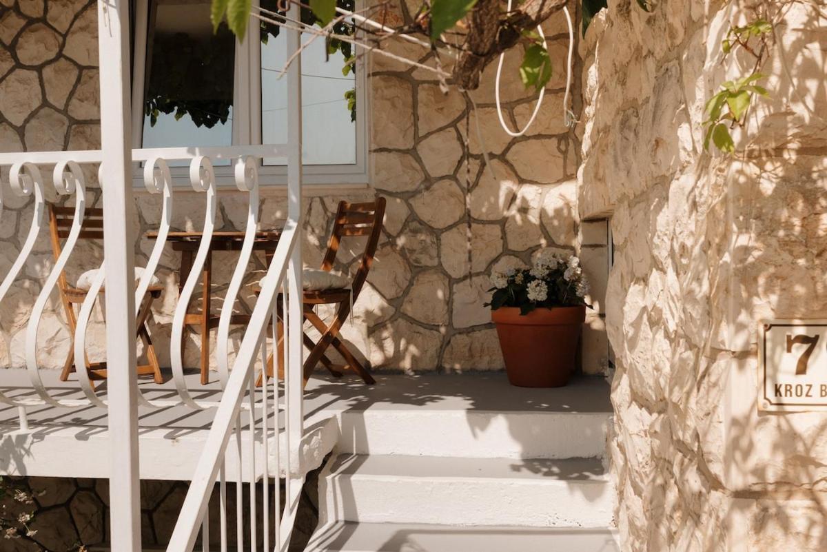 2nd Hvar Apartmán *